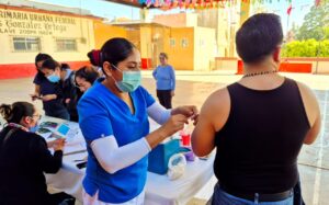 Oaxaca continúa con la vacunación contra el sarampión