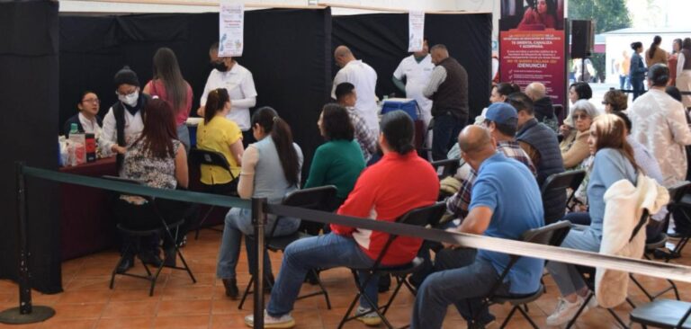 Realizan jornada de vacunación en oficinas centrales de la SEV