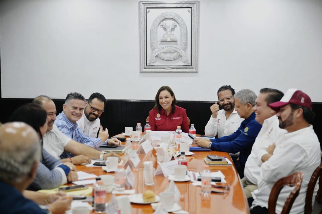 Rocío Nahle atiende seguridad, infraestructura y educación en Cosoleacaque y Coatzacoalcos