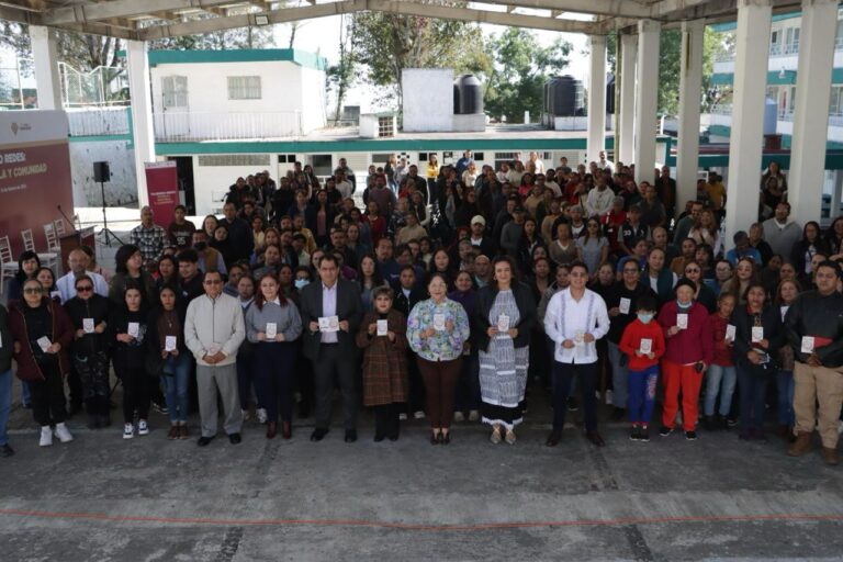 SEV implementa la estrategia Tejiendo Redes: Familia, Escuela y Comunidad