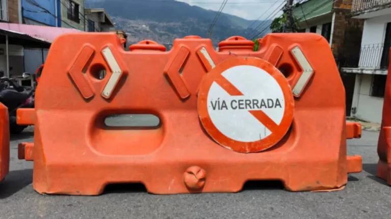 Cierre vial esta noche en avenida Juana Romero