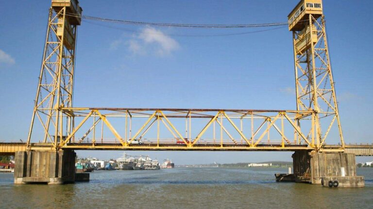 Cierre total en Puente Coatzacoalcos I