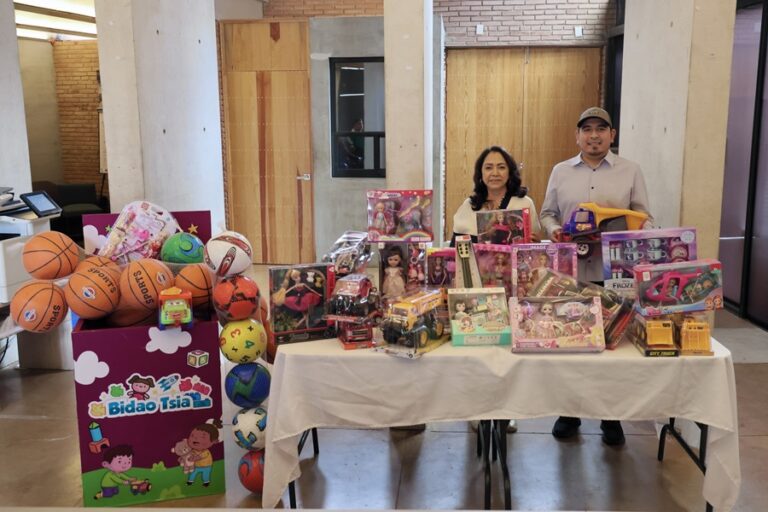 DIF Oaxaca recibe donación de juguetes como parte de la campaña ‘Bidao Tsia 2026‘