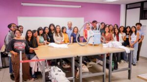 Equipan al laboratorio de confección de la carrera de Diseño Textil y Moda de la UTVCO