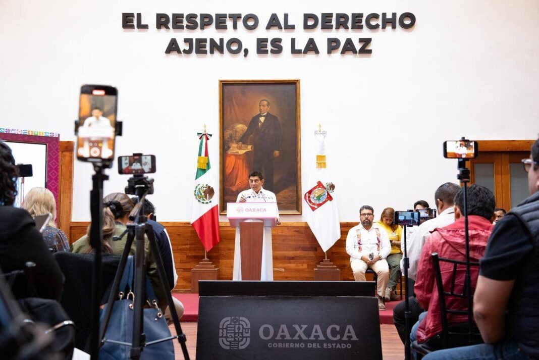 Gobierno de Oaxaca arranca programa de abasto de medicinas