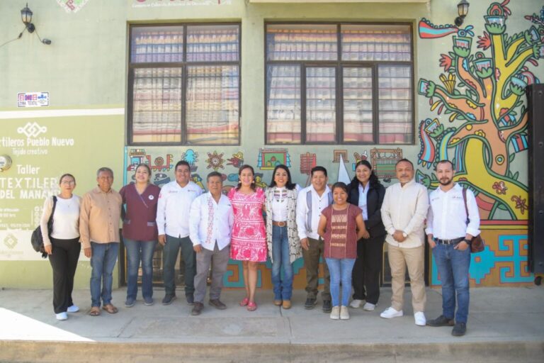 Realizan recorrido por la ruta “Manos, Sabores y Colores” para su impulso