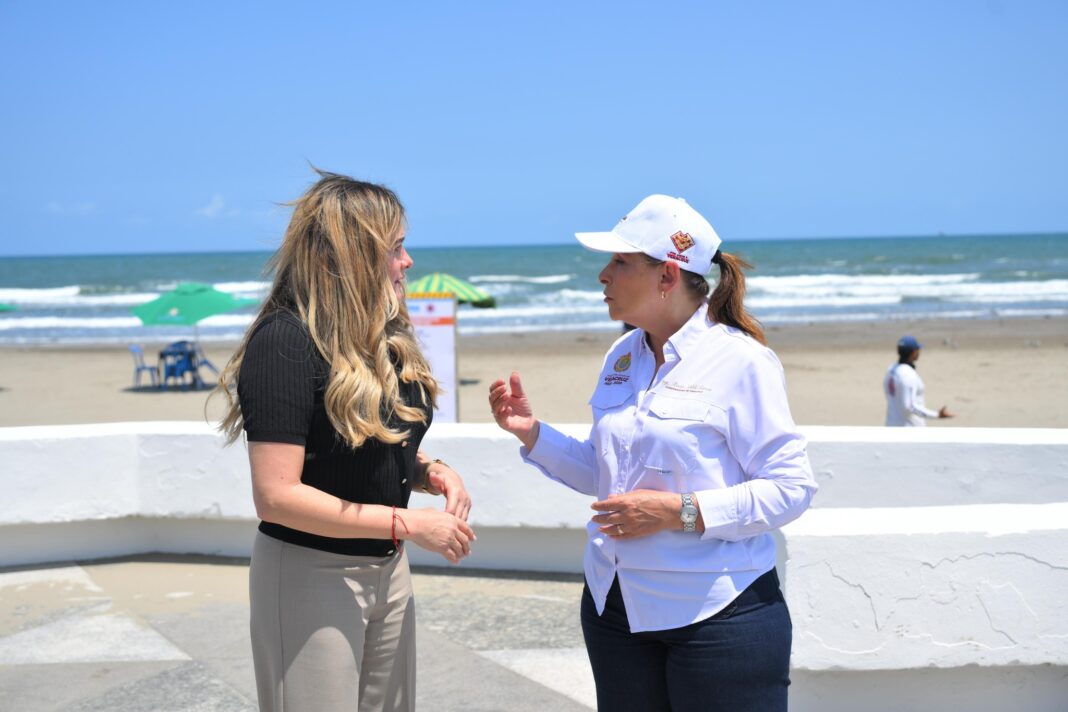 Rocío Nahle supervisa la playa de Santa Ana; anuncia implementación de brigadas de limpieza