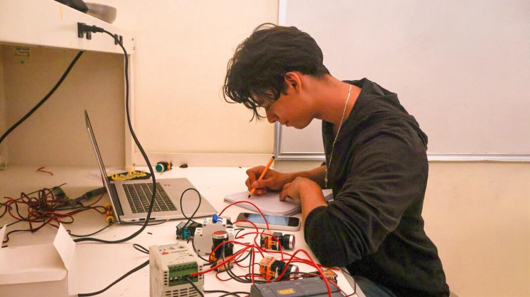 UTVCO capacita a estudiantes en el uso de Inteligencia Artificial