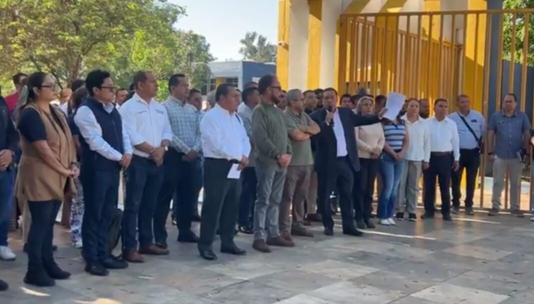 Catedráticos de la UABJO interponen amparos contra órdenes de aprehensión