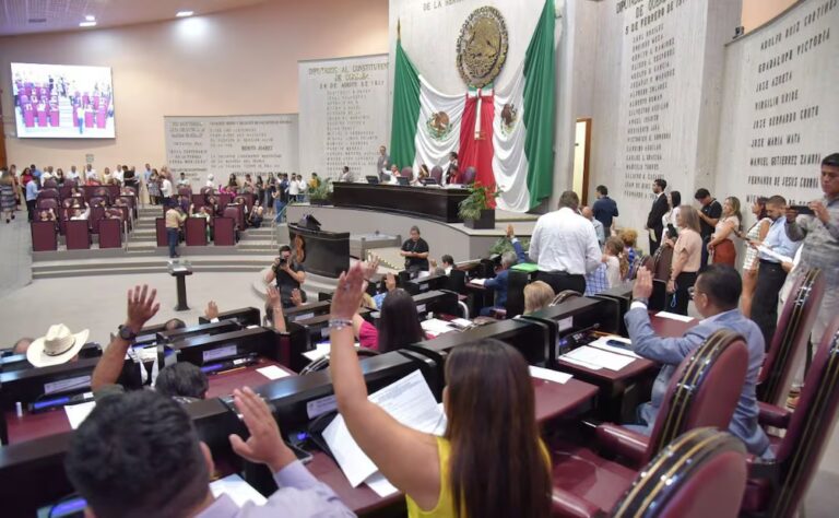 Congreso de Veracruz aprueba subasta de nueve aeronaves en desuso