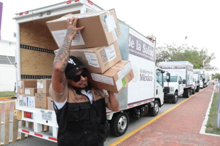 Continúa la distribución de medicamentos en Veracruz