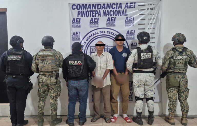 Detienen a padre e hijo por homicidio en Pinotepa Nacional