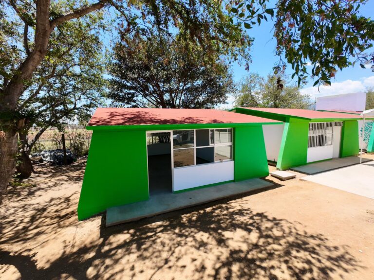 Fortalecen la educación media superior en la región de Valles Centrales