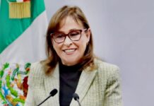 Gobierno de Veracruz compra ambulancias para cubrir rezago en salud
