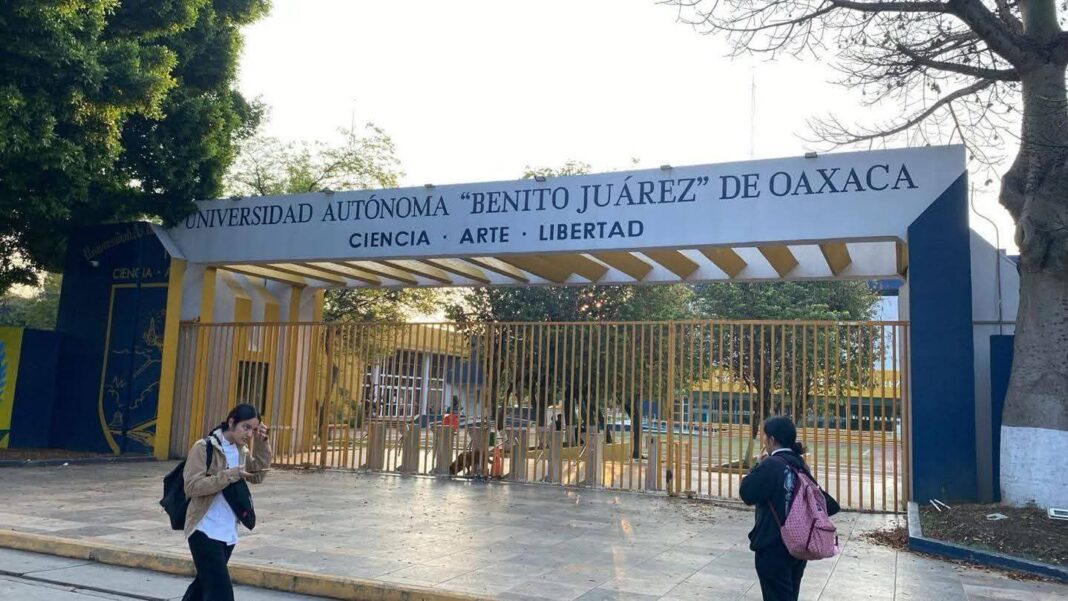 Lanzan convocatoria para renovar la Rectoría de la UABJO