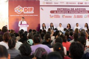Otorgan apoyos a más de mil habitantes de la Zona Metropolitana de Oaxaca