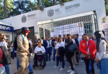 Personal de salud realiza protestas en Veracruz