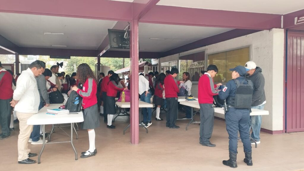 Falsas amenazas en escuelas de Oaxaca generan alerta; autoridades piden no caer en pánico y reforzar prevención desde casa