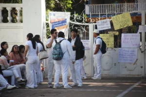 Paran actividades estudiantes de Medicina de la UABJO