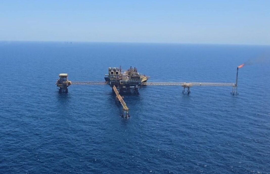 ASEA supervisa avances en atención a derrame de hidrocarburos en el Golfo de México
