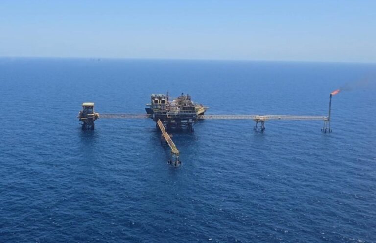 ASEA supervisa avances en atención a derrame de hidrocarburos en el Golfo de México