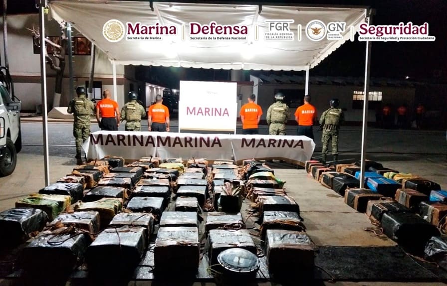 Aseguran más de dos toneladas de cocaína en aguas del Golfo de Tehuantepec