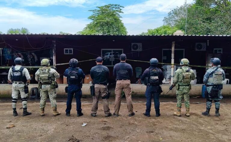 Aseguran arsenal en Tierra Blanca, Veracruz