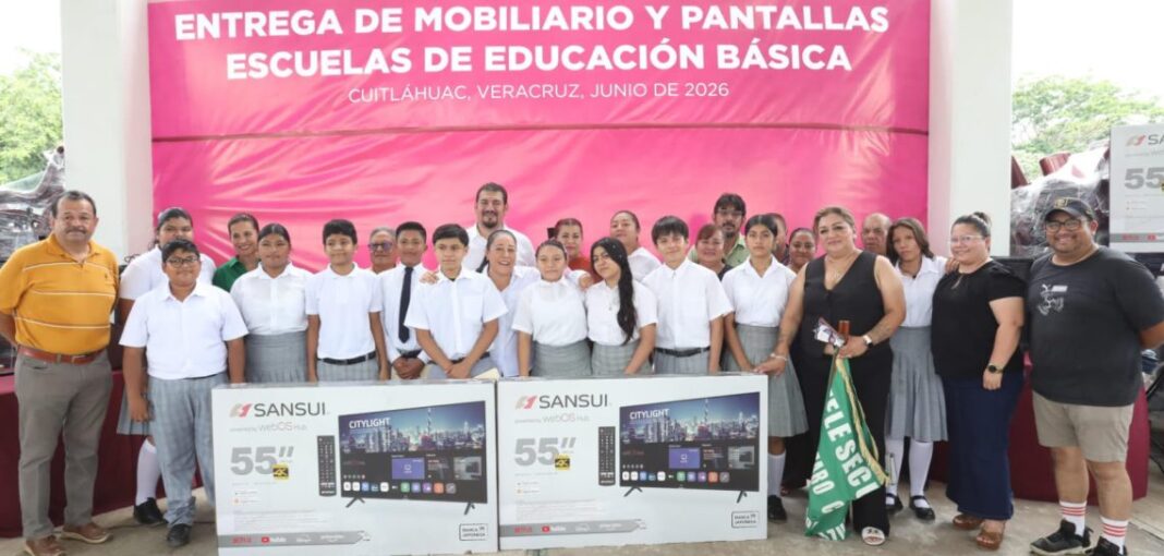 Gobierno de Veracruz beneficia a 232 escuelas básicas con equipamiento y mobiliario