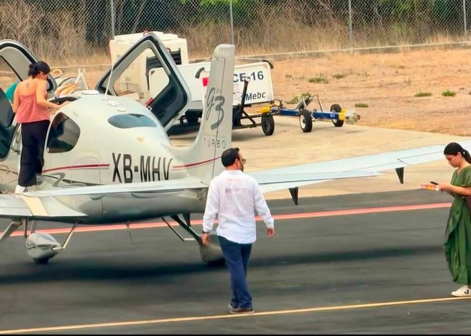 Tunden en redes sociales al secretario de Gobierno de Oaxaca, Jesús Romero, por usar avión privada
