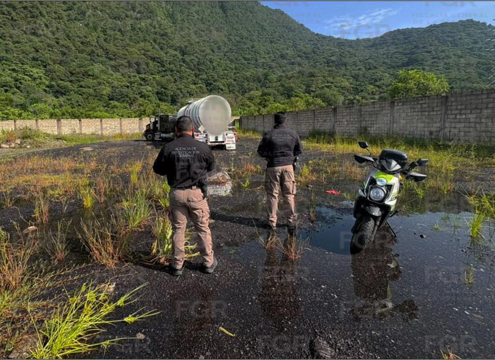 Aseguran más de 33 mil litros de hidrocarburo ilegal tras cateo en Río Blanco, Veracruz