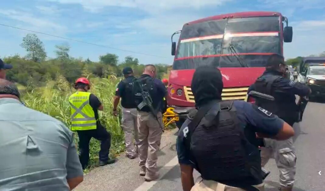 Ataque a camión deja un muerto en Juchitán; Gabinete de Seguridad promete respuesta contundente