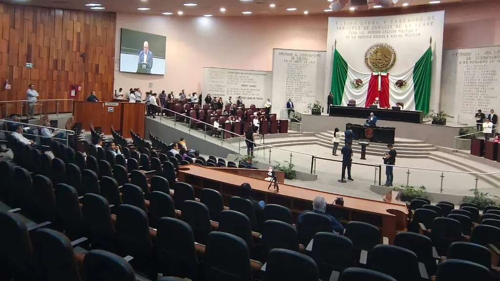 Congreso de Veracruz endurece requisitos para la revocación de mandato