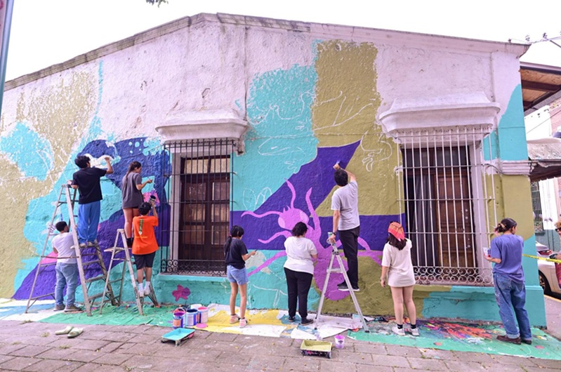 Jóvenes plasman la democracia en las calles de Xalapa con el concurso 