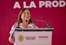 Rocío Nahle entrega apoyos agrícolas y pone en marcha la Casa de Semilla en el Totonacapan