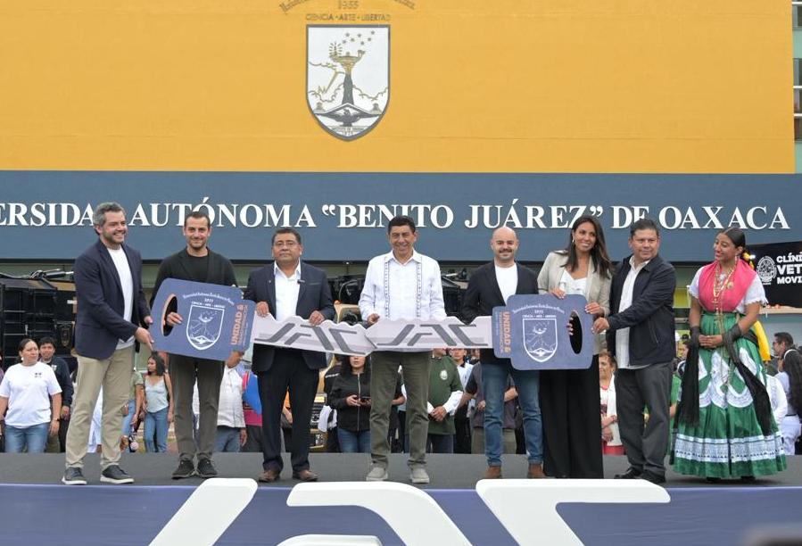 Salomón Jara anuncia inversión millonaria para la UABJO
