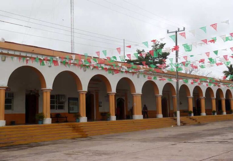 Vinculan a proceso a cuatro personas por robo y quema de boletas en San Juan Guichicovi