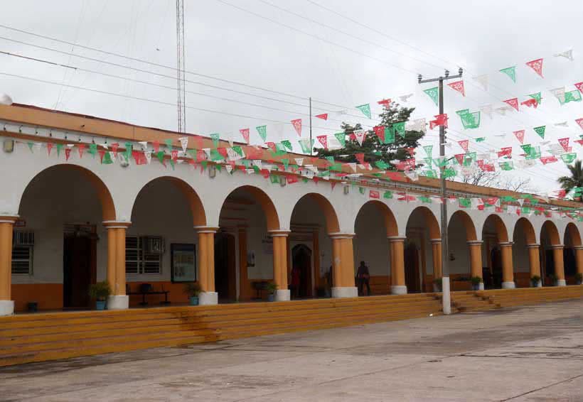 Vinculan a proceso a cuatro personas por robo y quema de boletas en San Juan Guichicovi