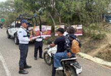 Aplican el programa "Piensa, lleguemos a salvo" para motociclistas en Oaxaca
