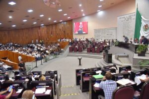 Avanza el desafuero de dos alcaldes en Veracruz; son investigados por crímenes graves