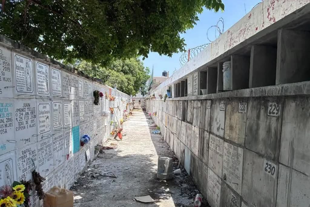 Ayuntamiento de Veracruz exhumará a casi 2 mil cuerpos del periodo Covid-19