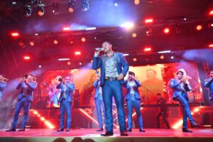 Coatzacoalcos vibra con La Arrolladora en el cierre del Festival del Mar 2026