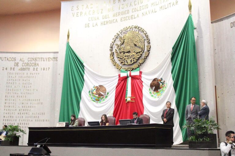 Congreso de Veracruz desafuera a dos alcaldes acusados de graves delitos