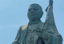 Estatua de Benito Juárez del crucero de Viguera