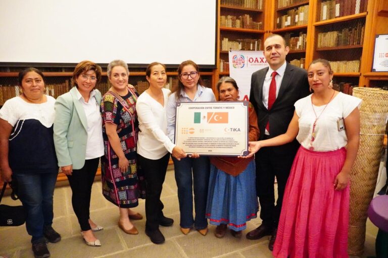Fortalecen atención a la salud materna y partería tradicional en Oaxaca