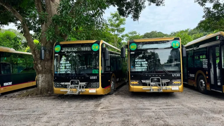 Inician operaciones tres nuevas rutas de los camiones Ulúa