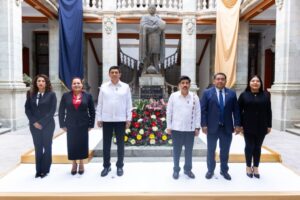Salomón Jara anuncia 70 mdp para restaurar el Edificio Central de la UABJO