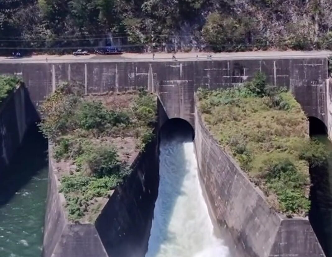 Abren compuertas de la presa Cerro de Oro en Oaxaca