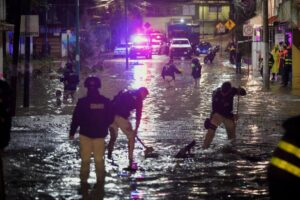 Despliegan operativo de limpieza y evaluación de daños en Xalapa y municipios vecinos tras intensas lluvias