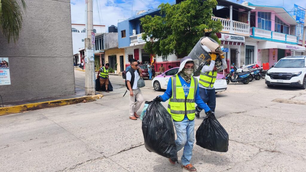 Gobierno de Oaxaca despliega el operativo ¡Limpiemos Puerto!