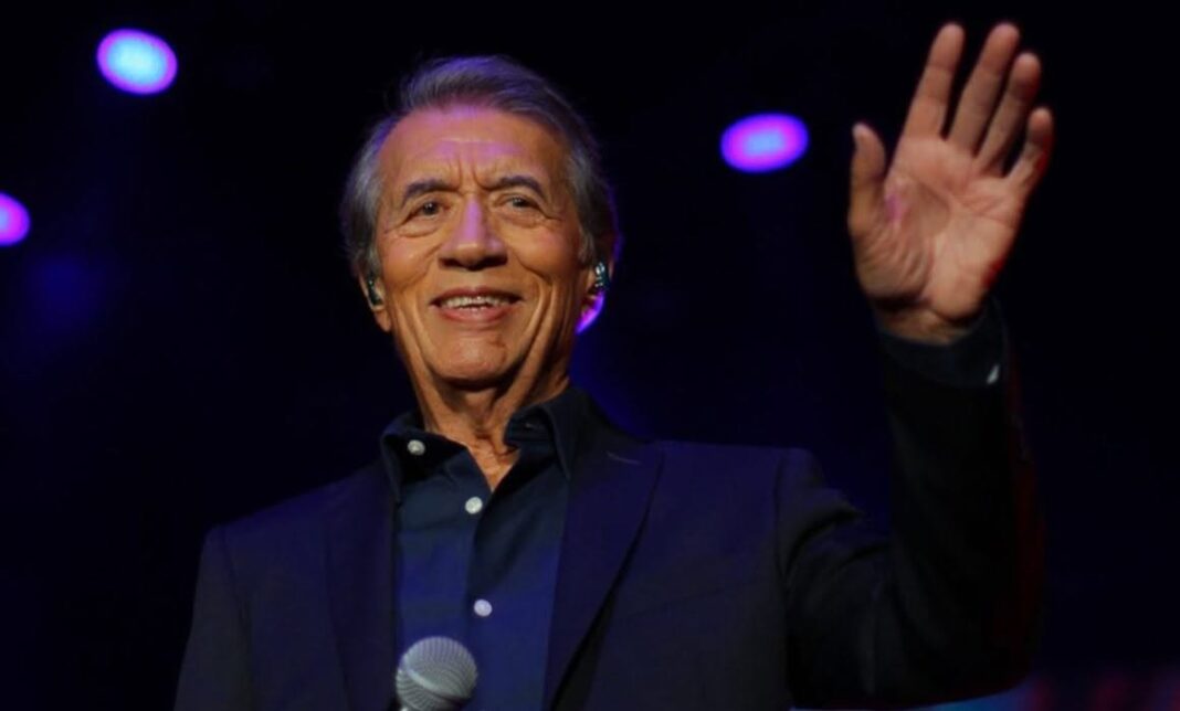 Napoleón dirá adiós a los escenarios desde el Auditorio Guelaguetza